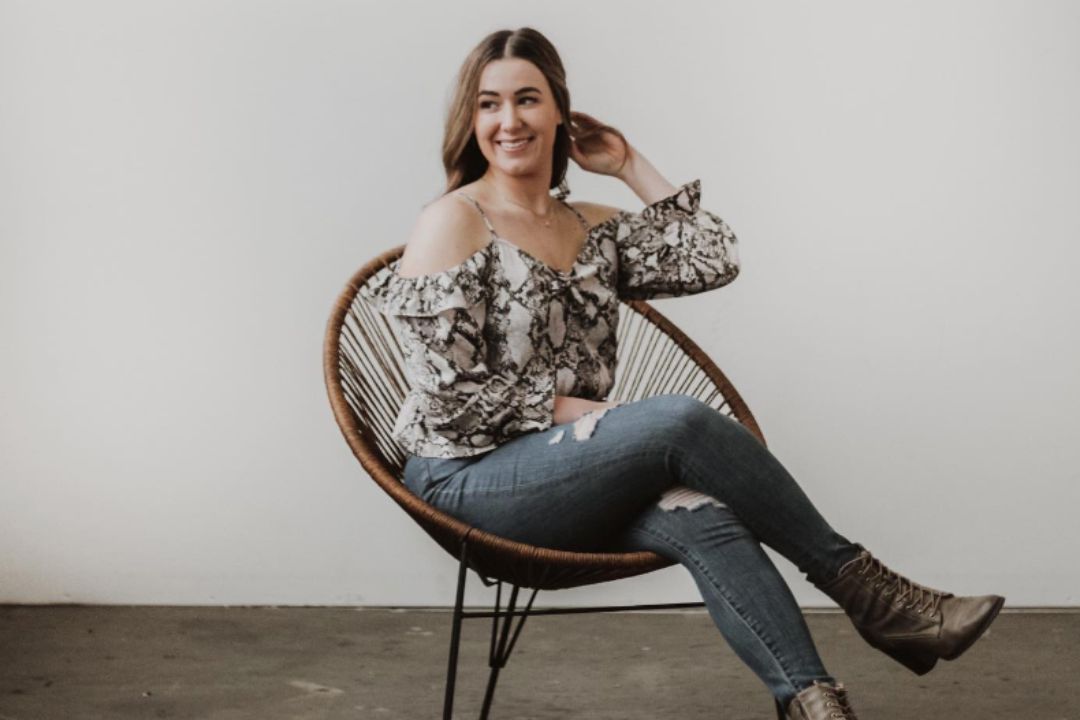 Episode 20 - Lashes, Beauty, and Education with Lash Veteran Kayla Hertz